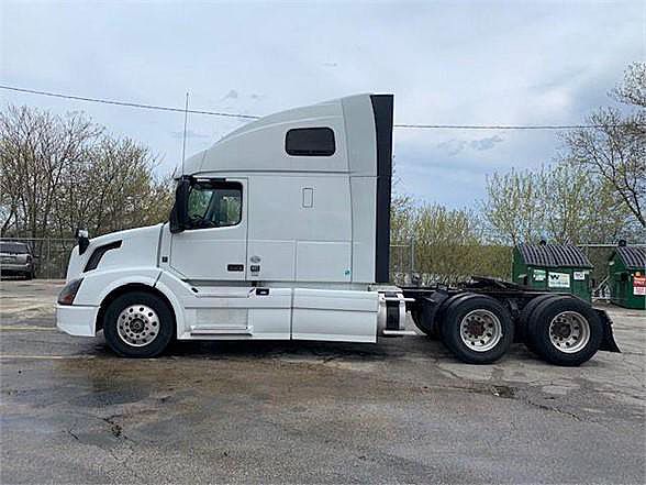 うん子 2016 Volvo VNL 670 For Sale | Sleeper Truck | #EX957710